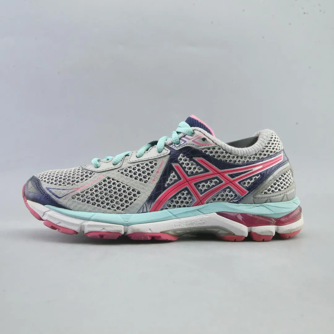 ASICS GT-2000 3 photo shoot