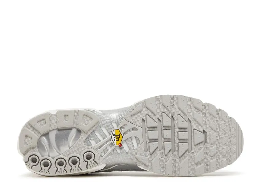 Comfy Journey Nike Air Max Plus Metallic Silver