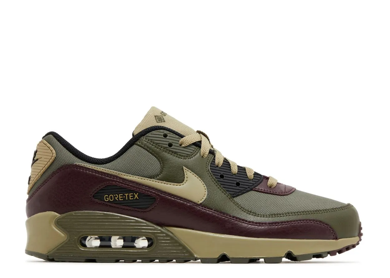 Weekday Style Nike Air Max 90 Gore-Tex Medium Olive