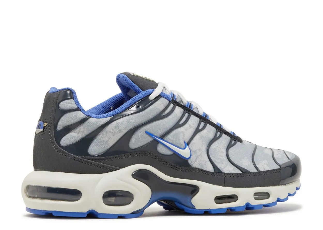 Feel Stable Nike Air Max Plus Social F.C.