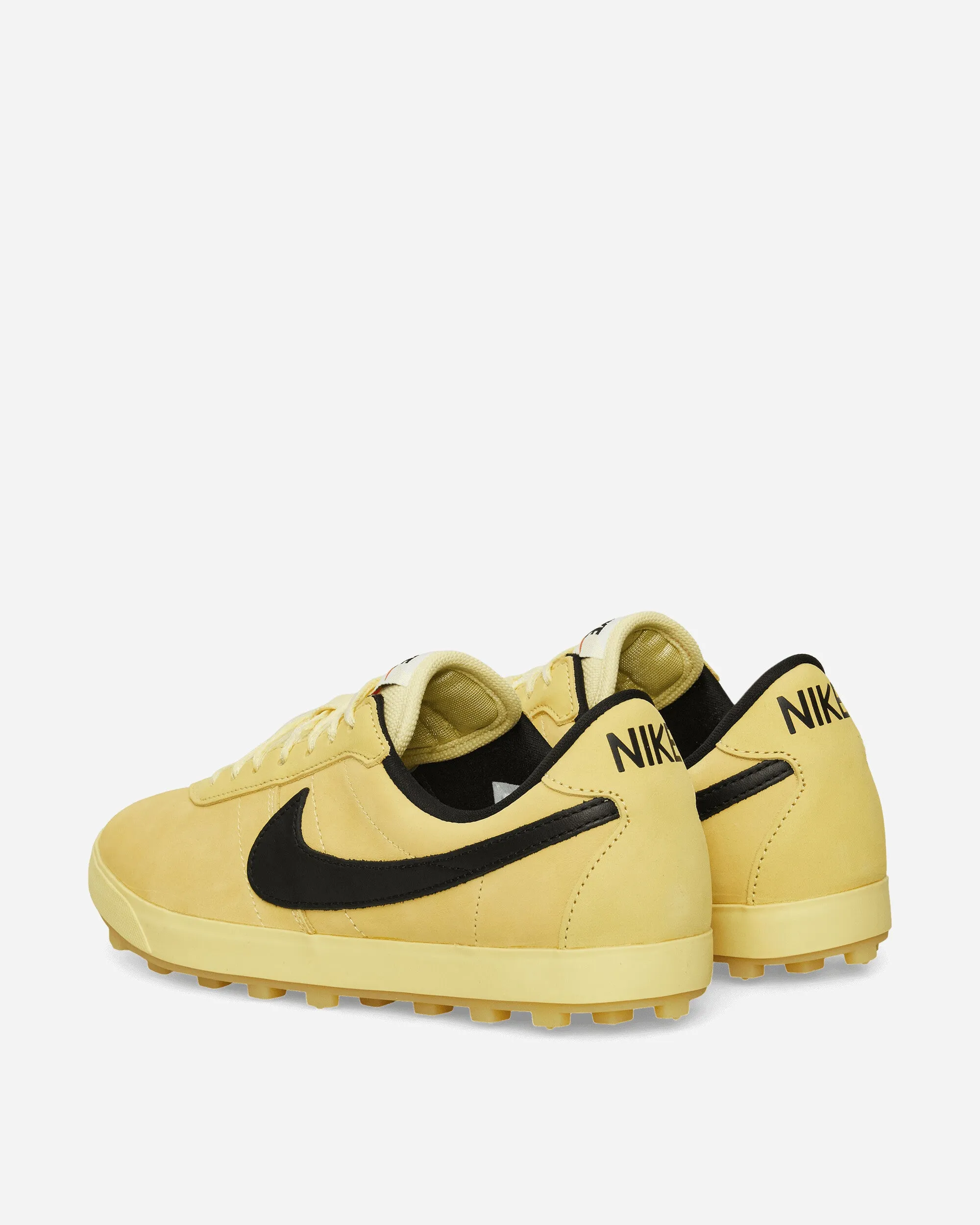 photo shoot Indoor Astrograbber Sneakers Soft Yellow / Black