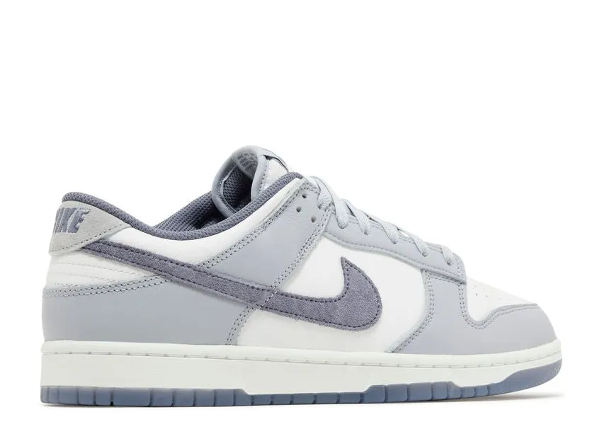 Nike Dunk Low SE Light Carbon Smart Steps