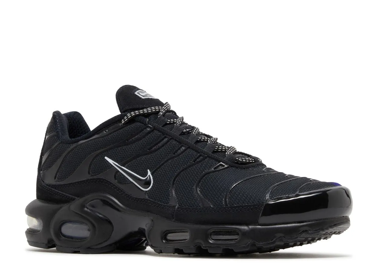 Nike Air Max Plus Black Blue Red Modern Pace