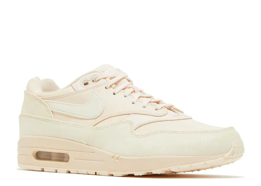 Quiet Walk Breezy Feel Nike Air Max 1 LX Guava Ice