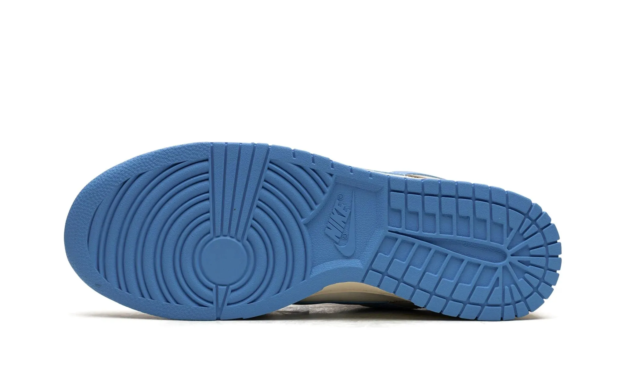 Classic Lines Out And Go Nike Dunk Low "Athletic Dept Grey Blue"