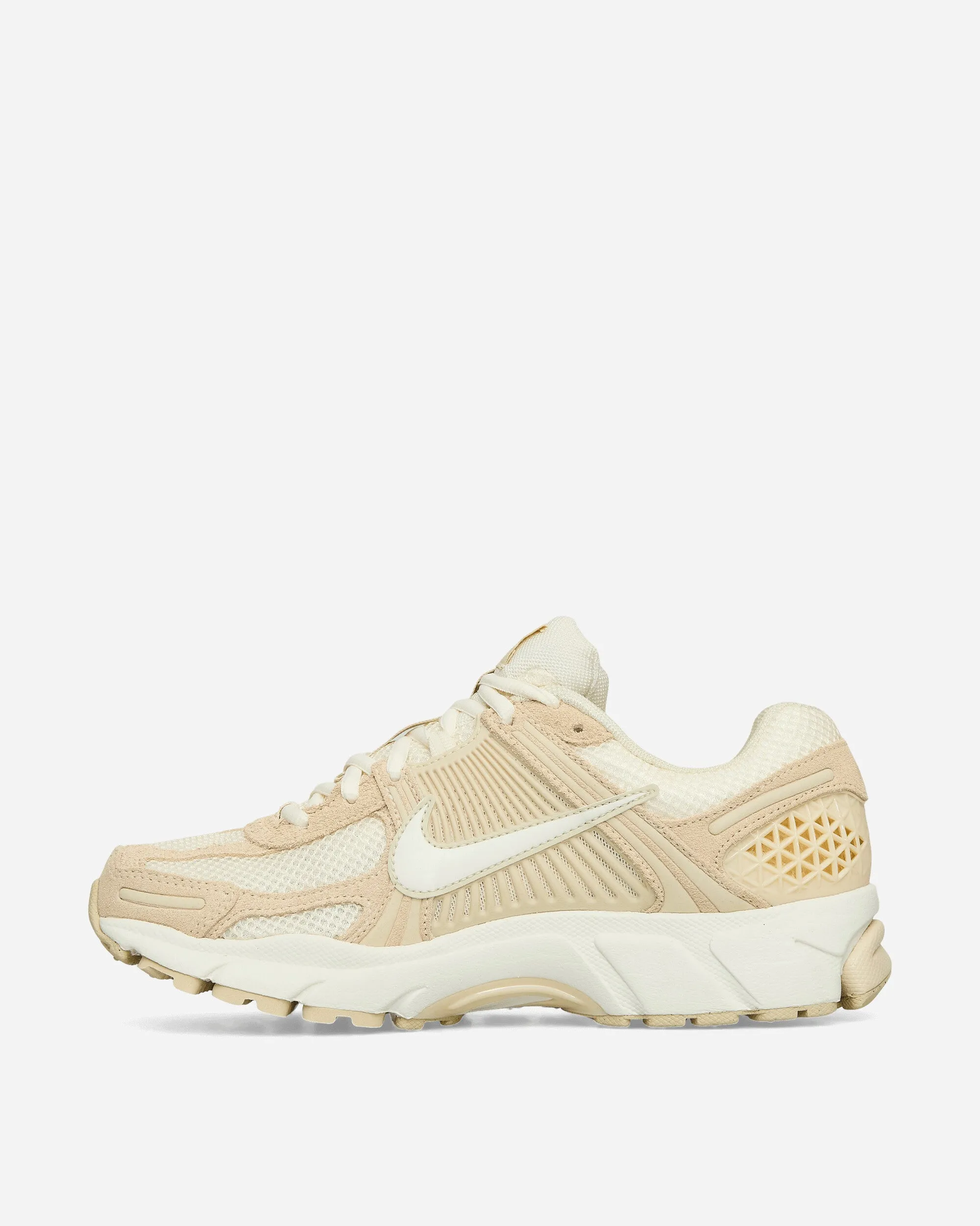 Women's Zoom Vomero 5 Sneakers Beach / Light Khaki Gloss Finish