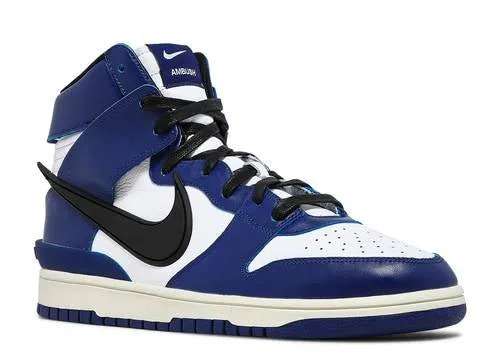 Sun Jog Loose Fit Nike Dunk High Ambush Deep Royal