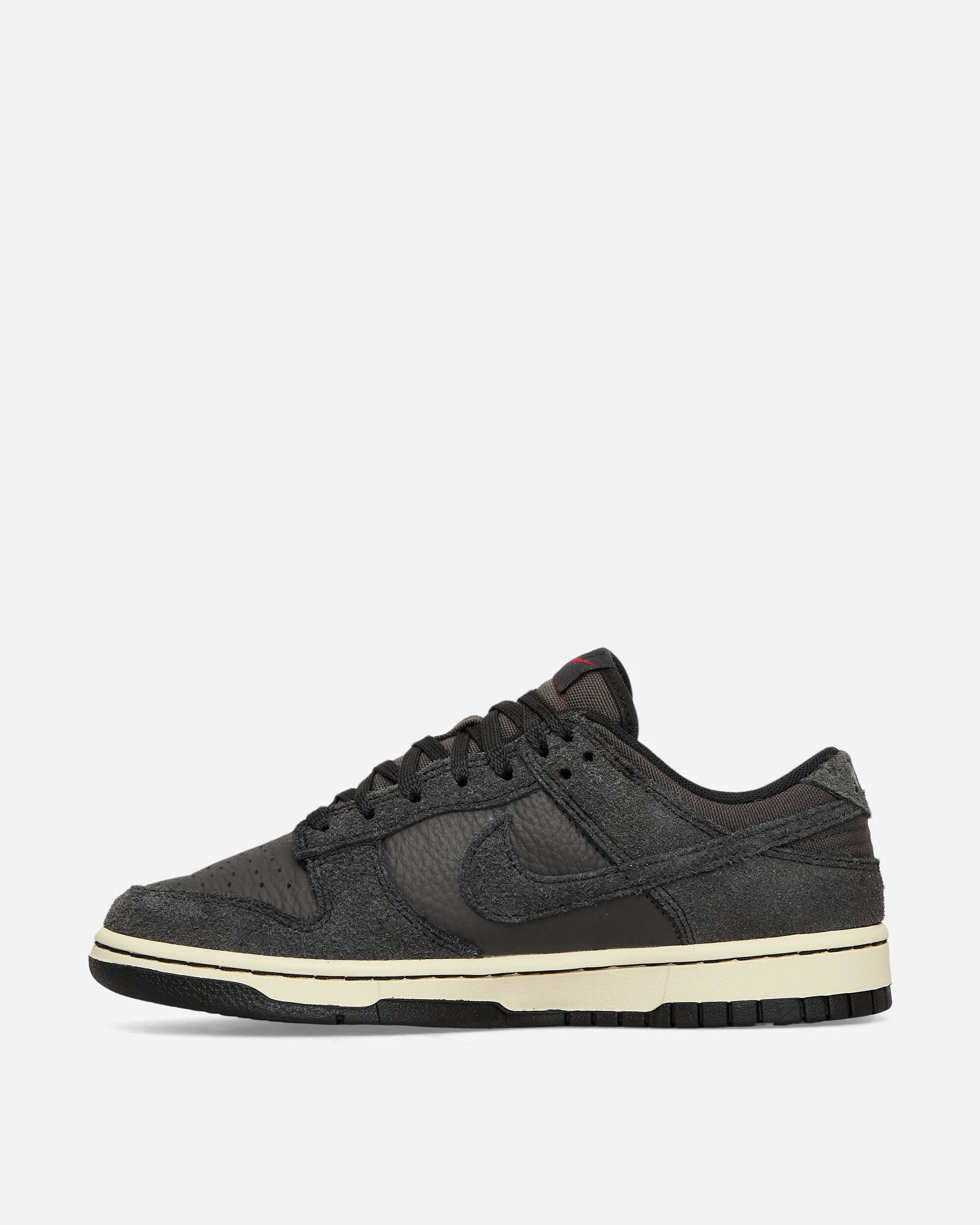 Dunk Low Sneakers Black / Medium Ash Viral Pop Strong Grip