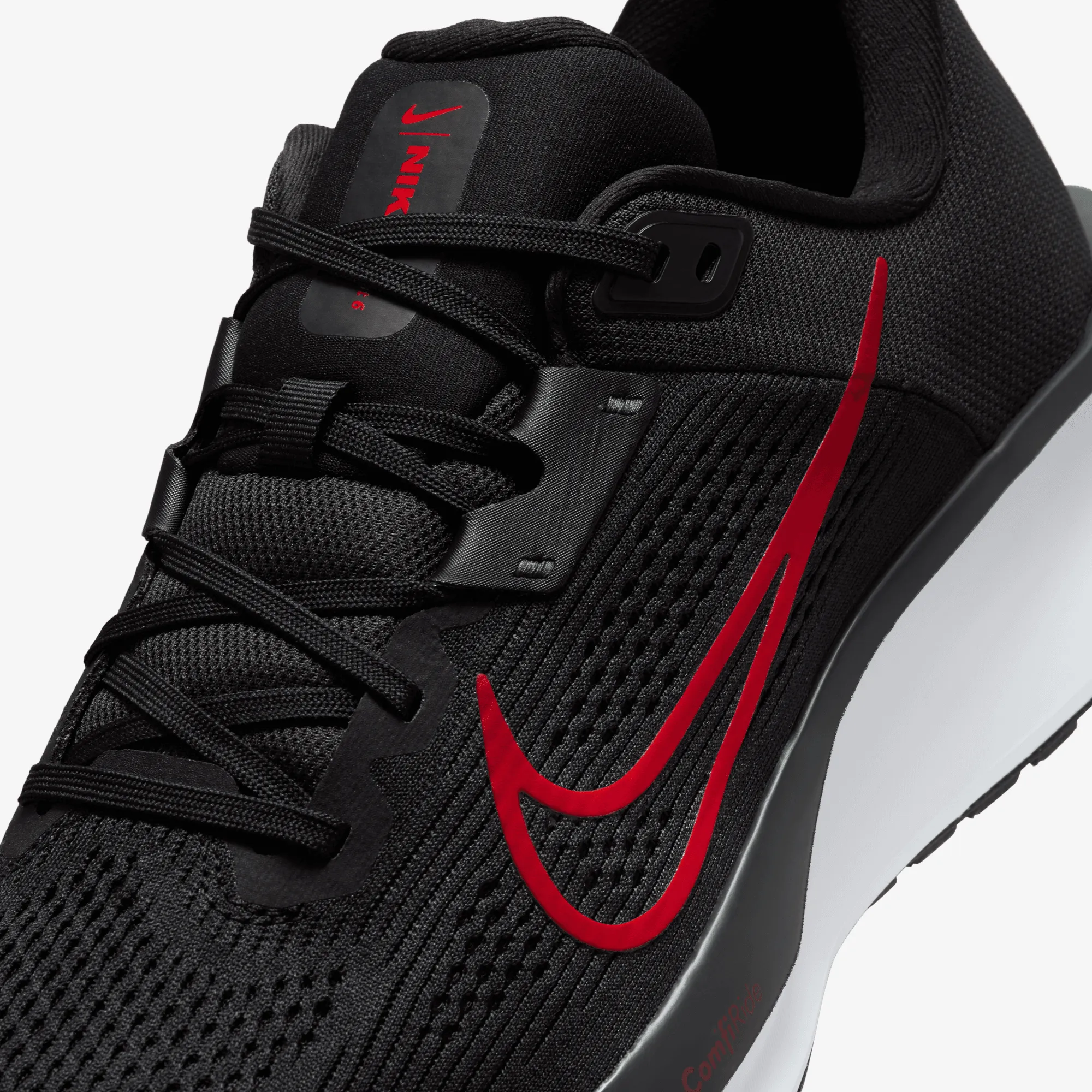 Slip On Nike | QUEST 6 { BLACK/UNIVERSITY RED-WHITE