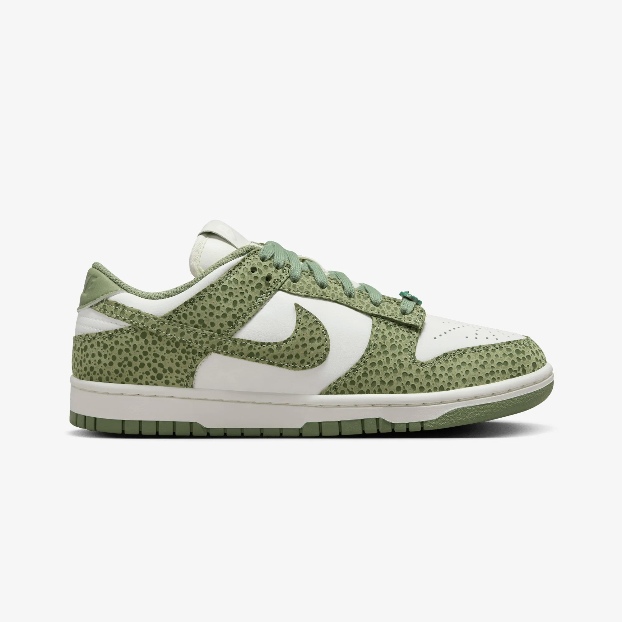 NIKE | DUNK LOW PREMIUM { OIL GREEN/OIL GREEN-TREELINE-SAIL Korean Trend