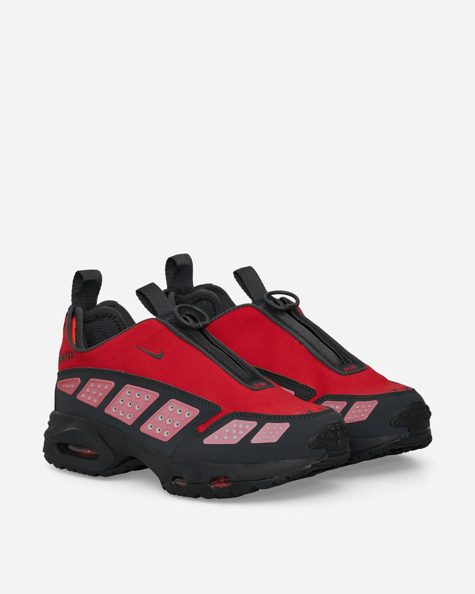 Star Walk Supportive Women's Air Max SNDR GORE-TEX Sneakers Fire Red / Dark Smoke Grey