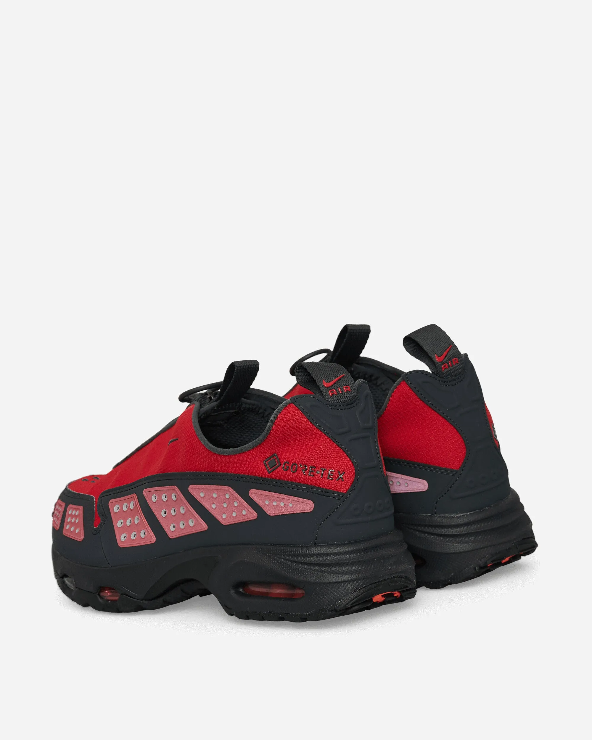Women's Air Max SNDR GORE-TEX Sneakers Fire Red / Dark Smoke Grey Comfort