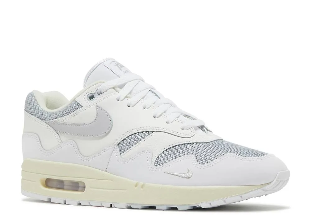 Nike Air Max 1 Patta White Sleek Wear