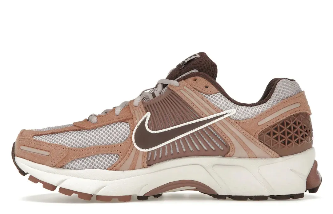 lightweight upper shoes Nike Zoom Vomero 5 Dusted Clay