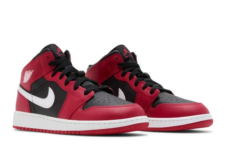 Functional Design Alley Run Air Jordan 1 Mid GS 'Gym Red Black White'
