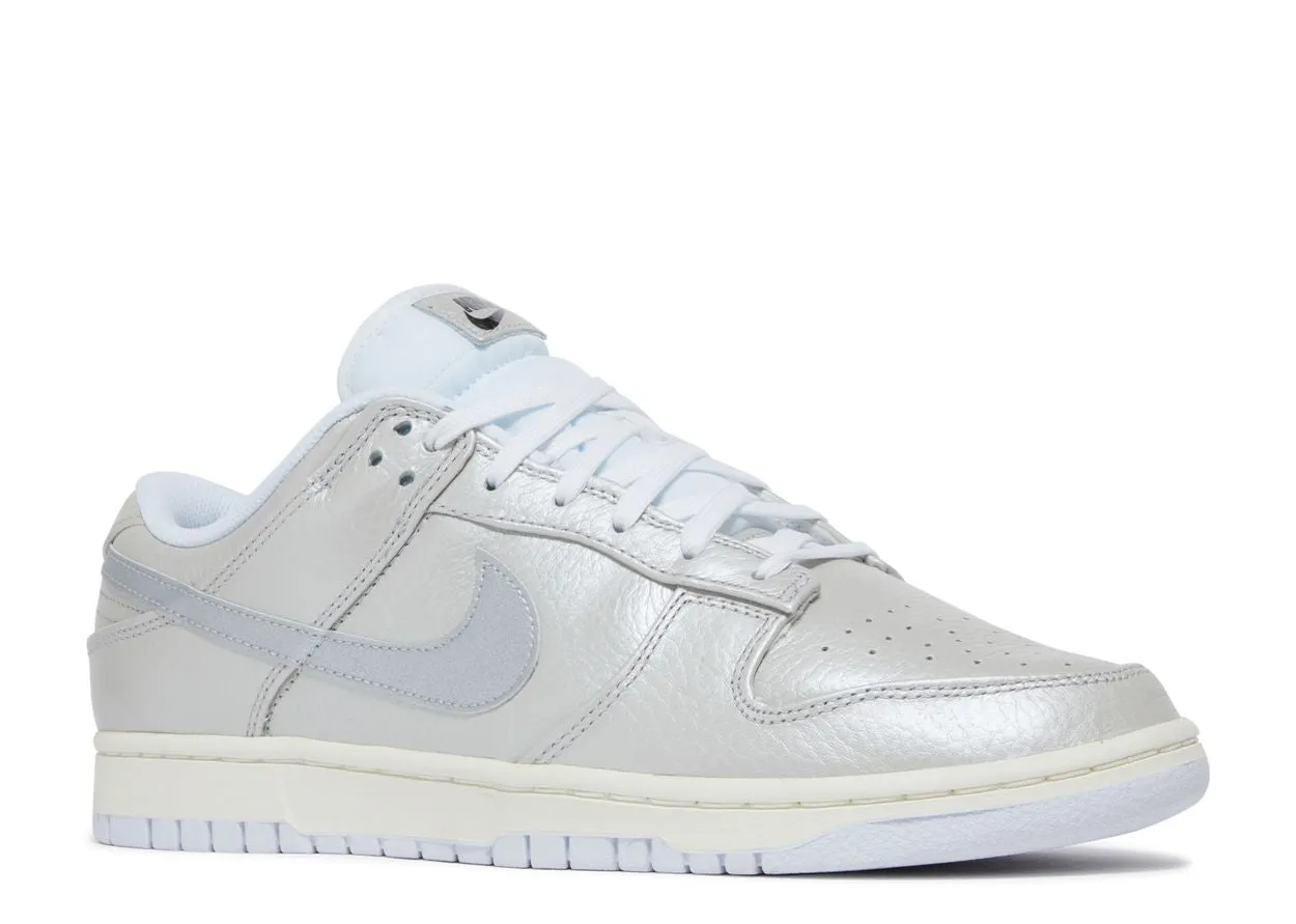 Light frame Cushioned Fit Nike Dunk Low Metallic Silver