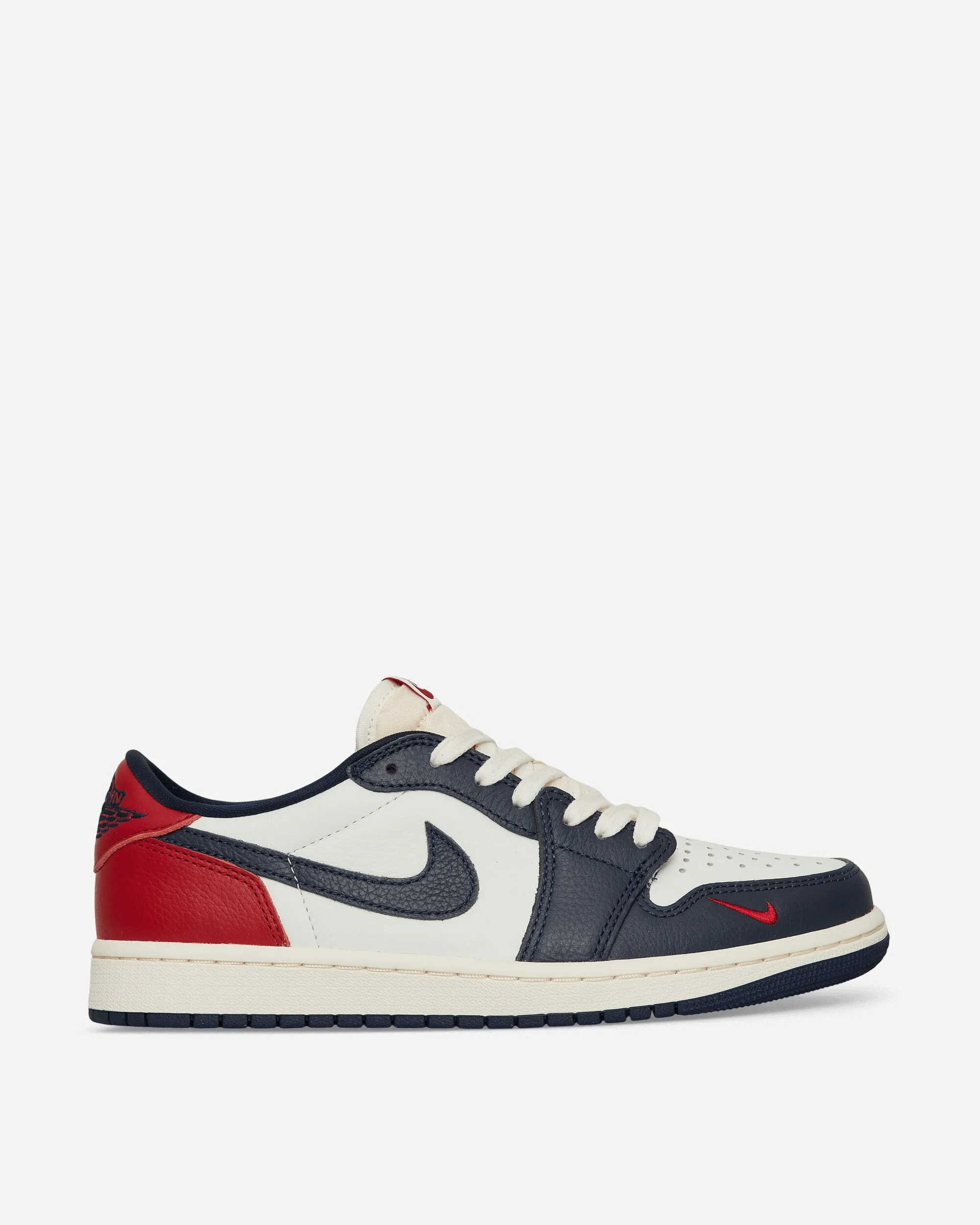 Air Jordan 1 Low OG Sneakers Gym Red / Midnight Navy Dry Base Training