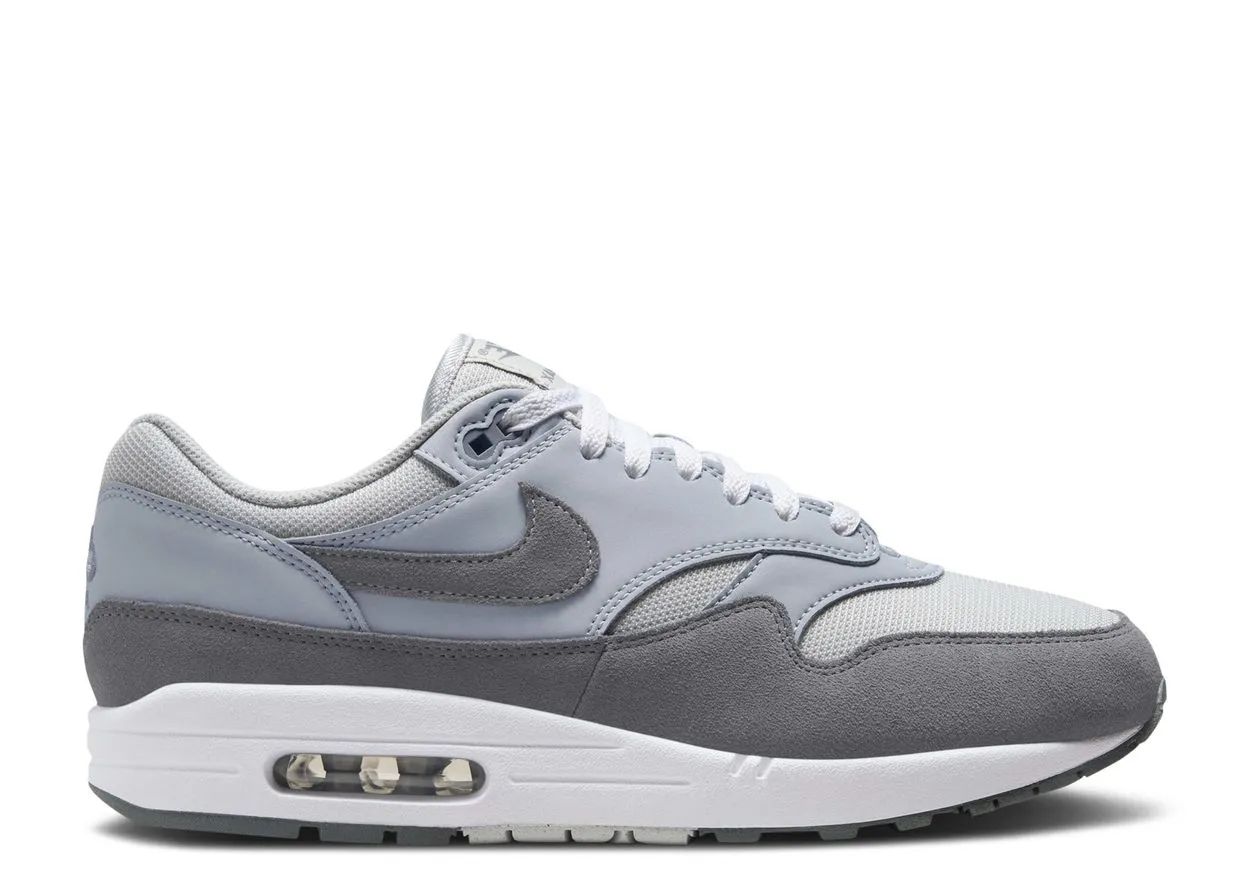 Step Light Nike Air Max 1 '87 Photon Dust Wolf Grey