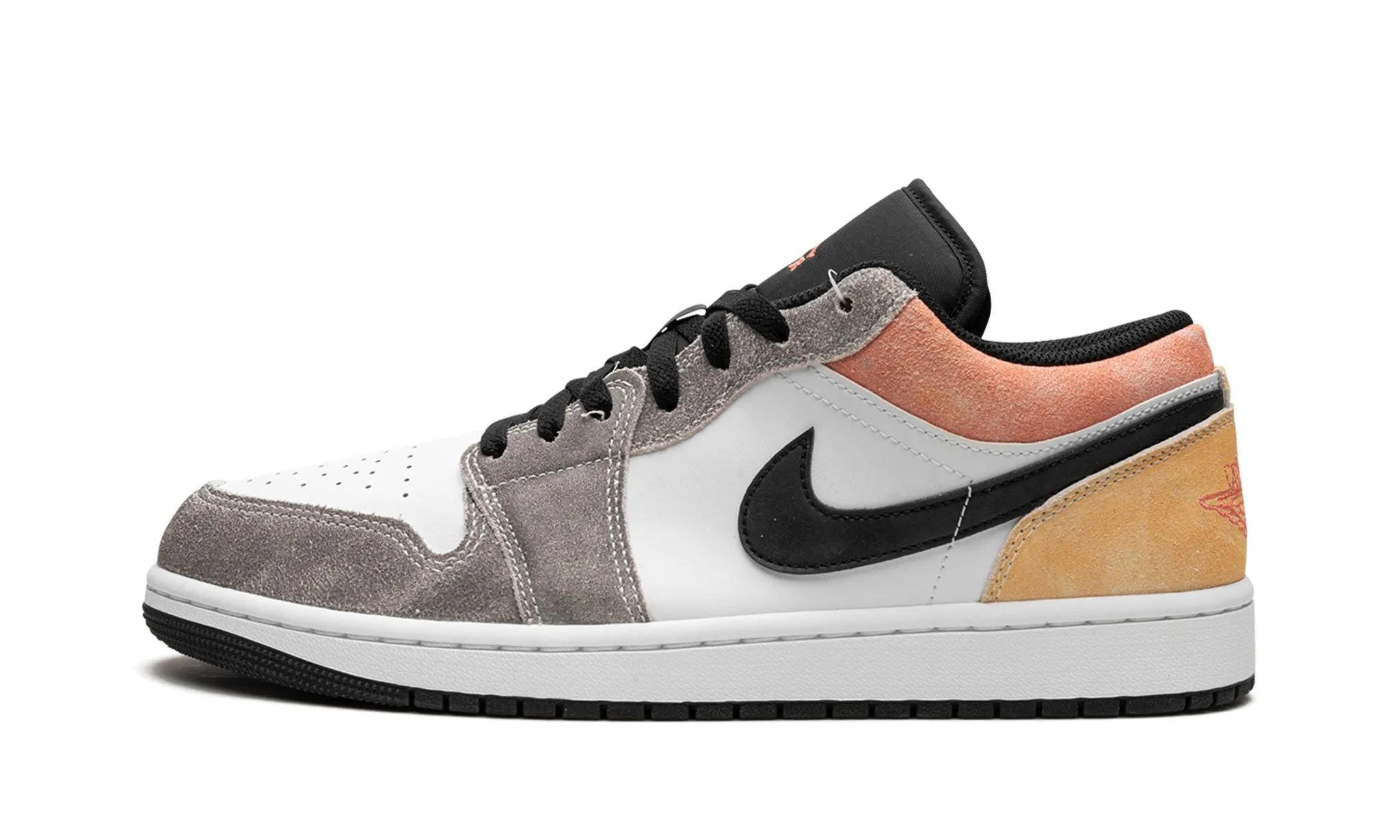 Air Jordan 1 Low SE Flight Club Foot Glow