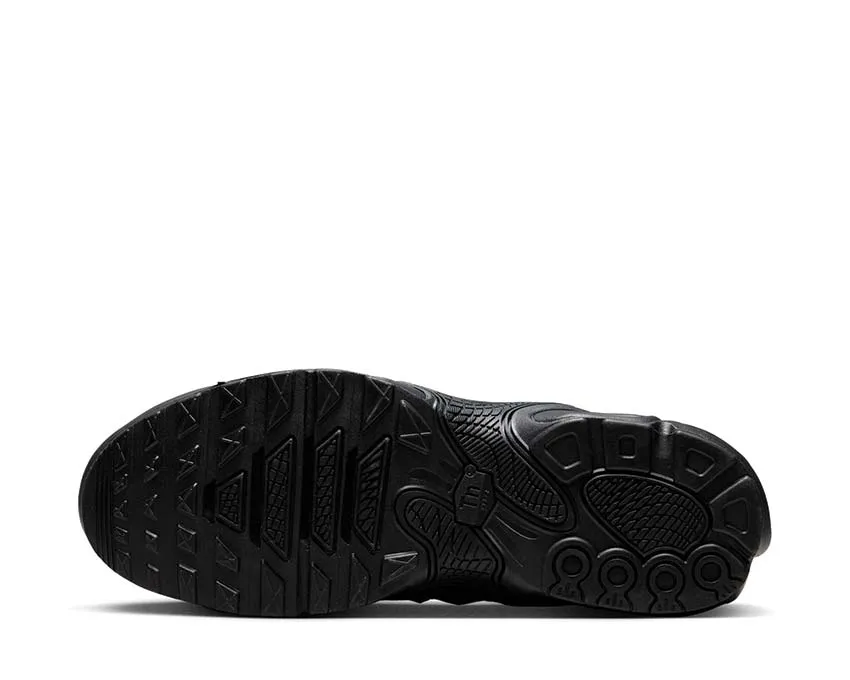 Nike Air Max Plus Drift Walk in Style