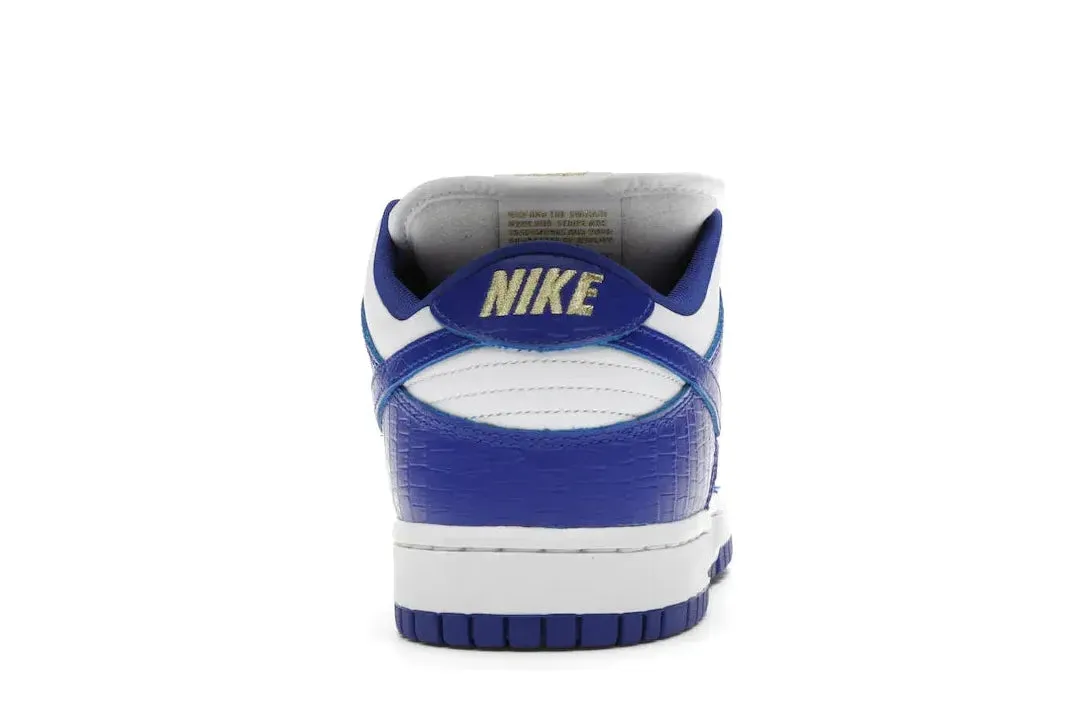 Nike SB Dunk Low Supreme Stars Hyper Royal (2021) Trend Focus Uni Life