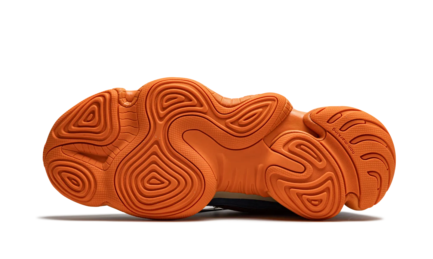 Pull Step Clean Touch Adidas Yeezy 500 "Enflame"