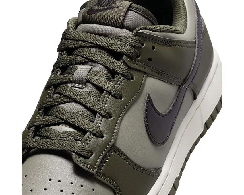 Nike Dunk Low Retro "Cargo Khaki" Supportive Step