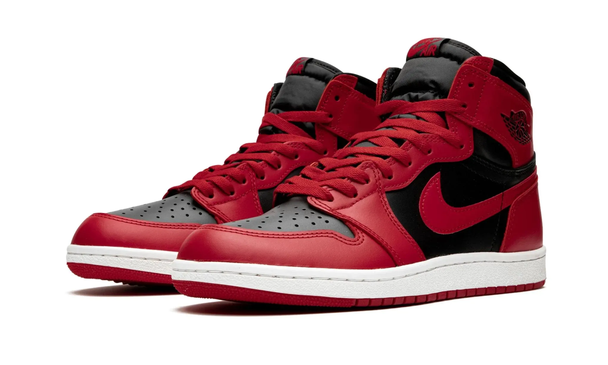 Air Jordan 1 Retro High OG '85 Varsity Red SoftInterior Daily Walk