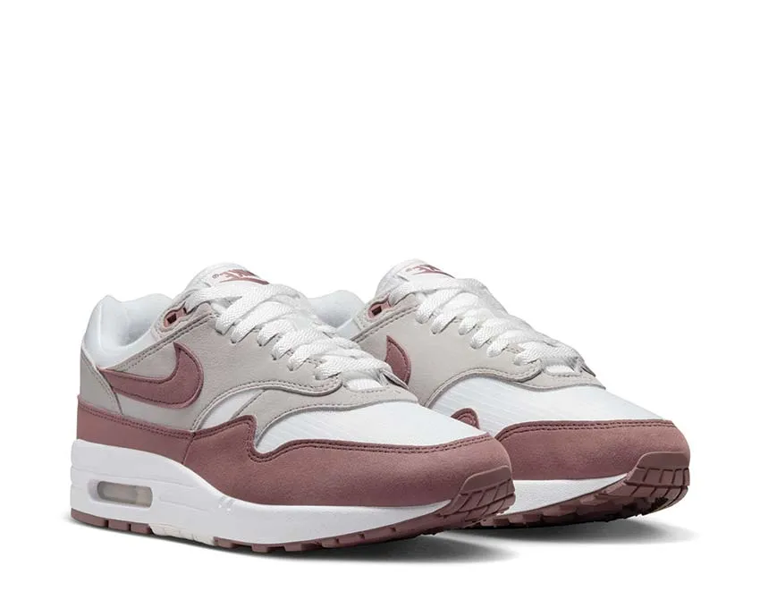 Nike Air Max 1 W Tunnel Step Easy Day