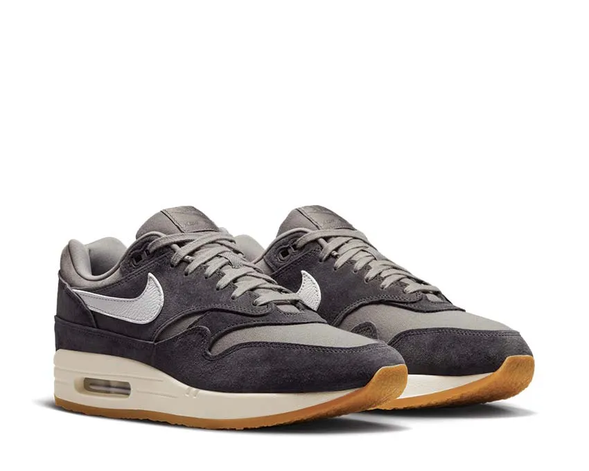 Easy Going Free Motion Nike Air Max 1 PRM