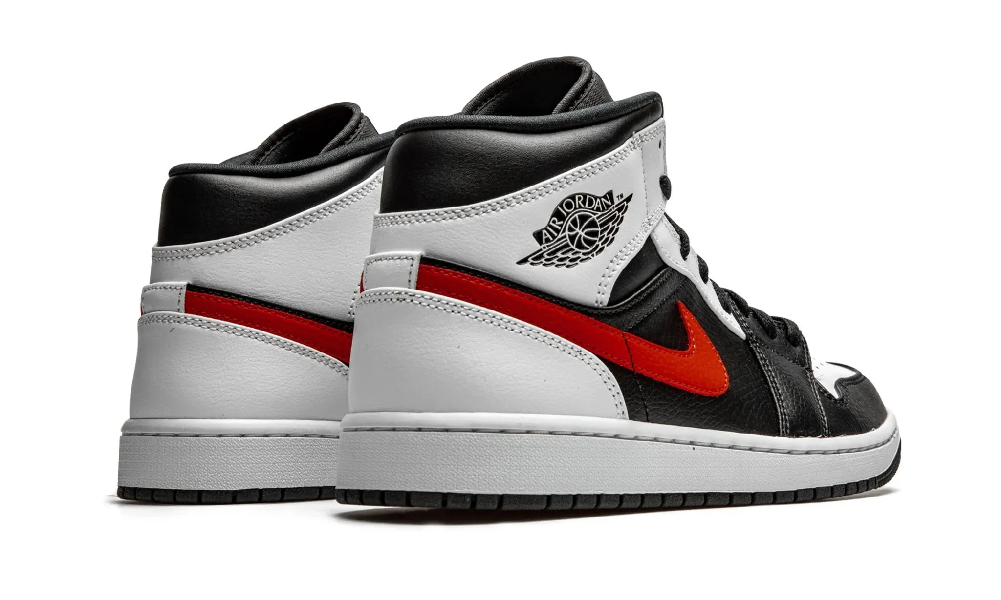 Air Jordan 1 Mid Black Chile Red White Neutral design Comfort Padding