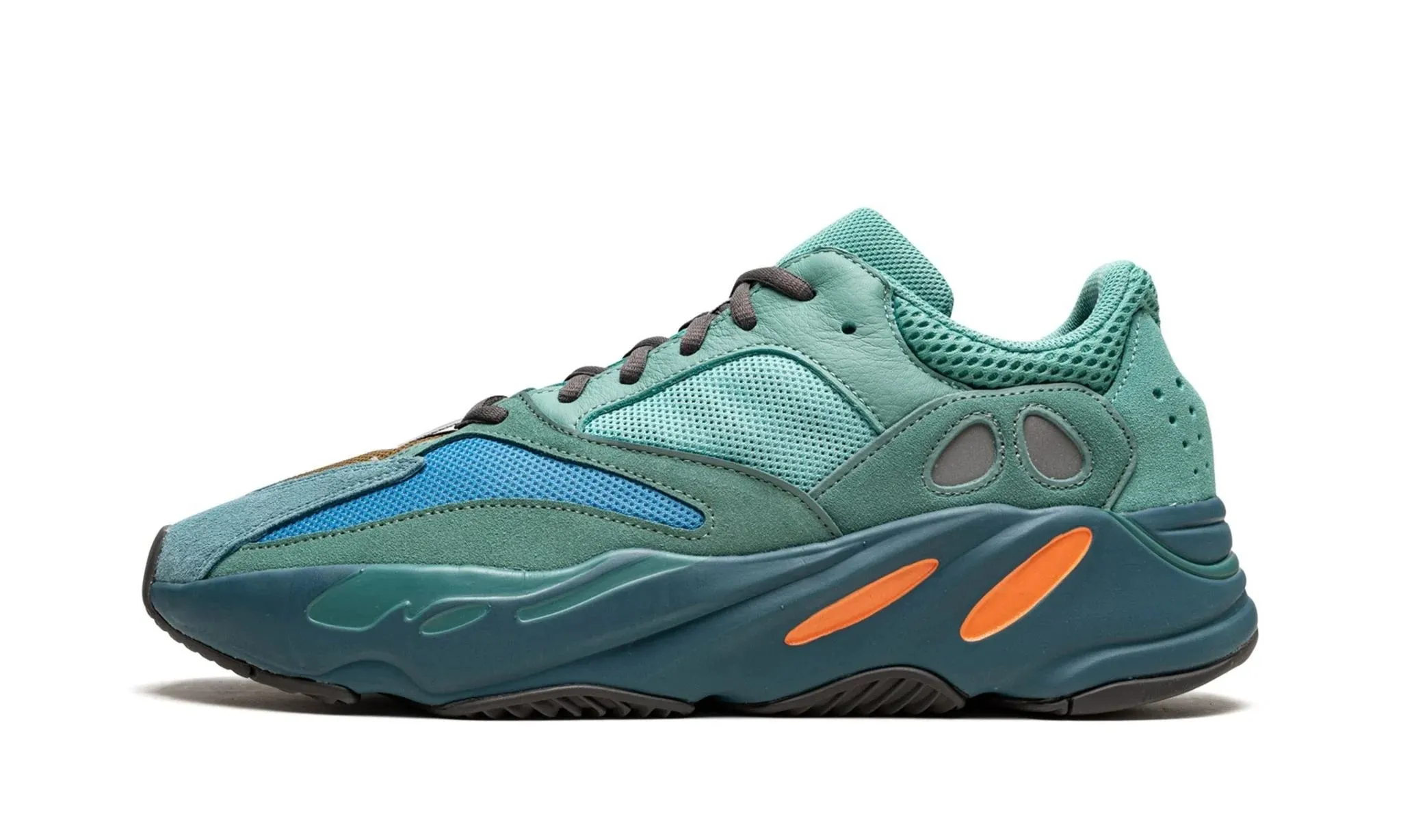 Adidas Yeezy Boost 700 "Faded Azure" Motion Balance
