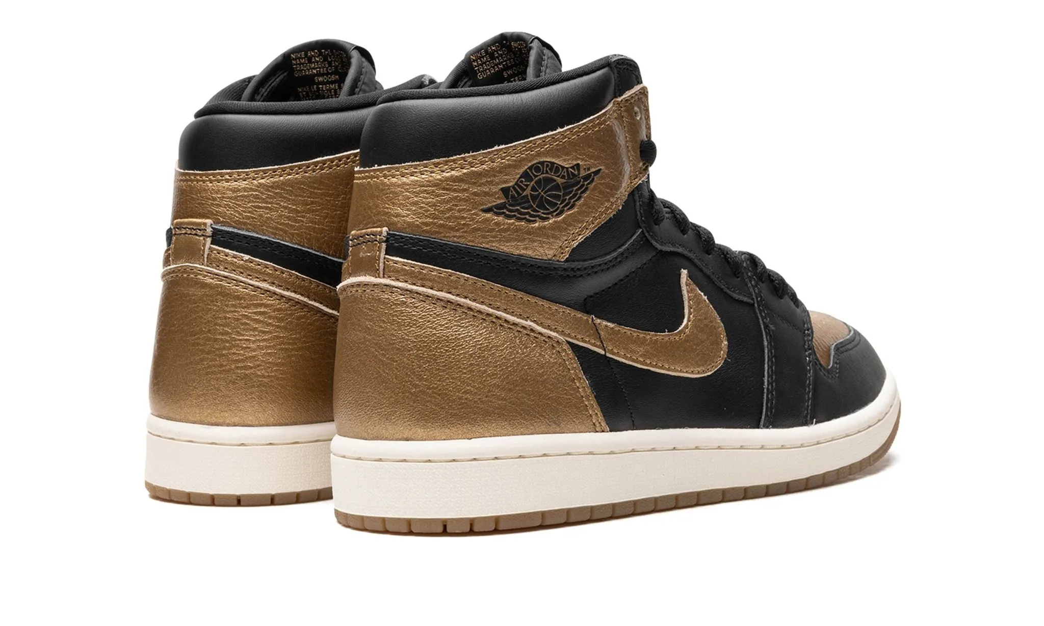 Steady Stride clean look Air Jordan 1 Retro High OG 'Black Gold'