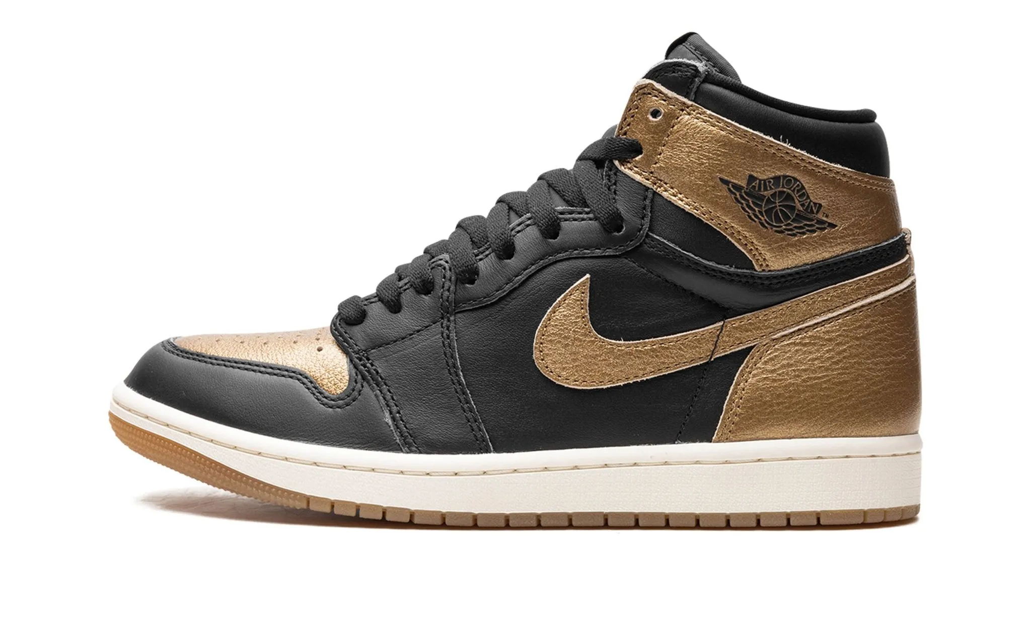 Street Cool Air Jordan 1 Retro High OG 'Black Gold'