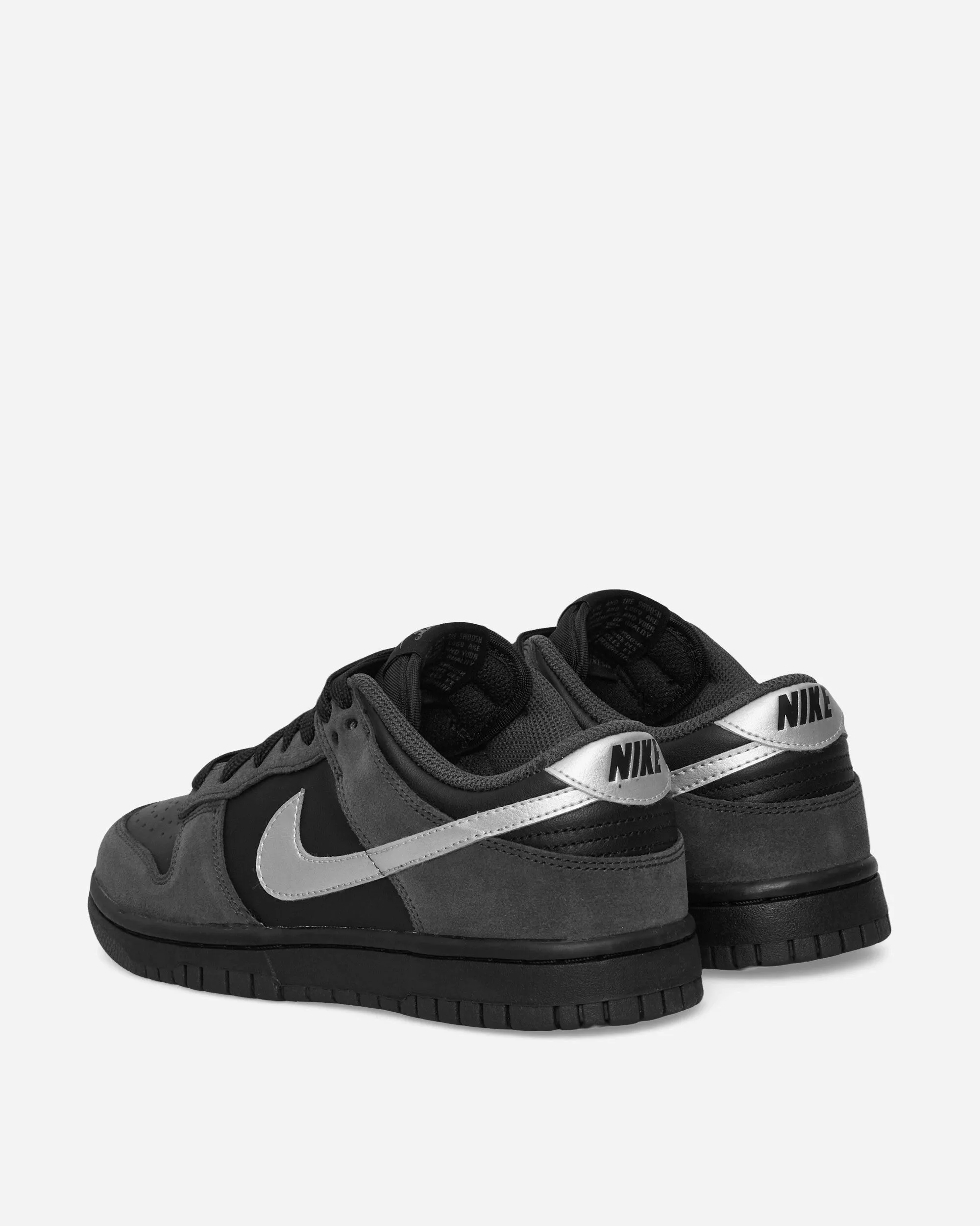Women's Dunk Low Sneakers Black / Metallic Silver Foam Base Low Arch