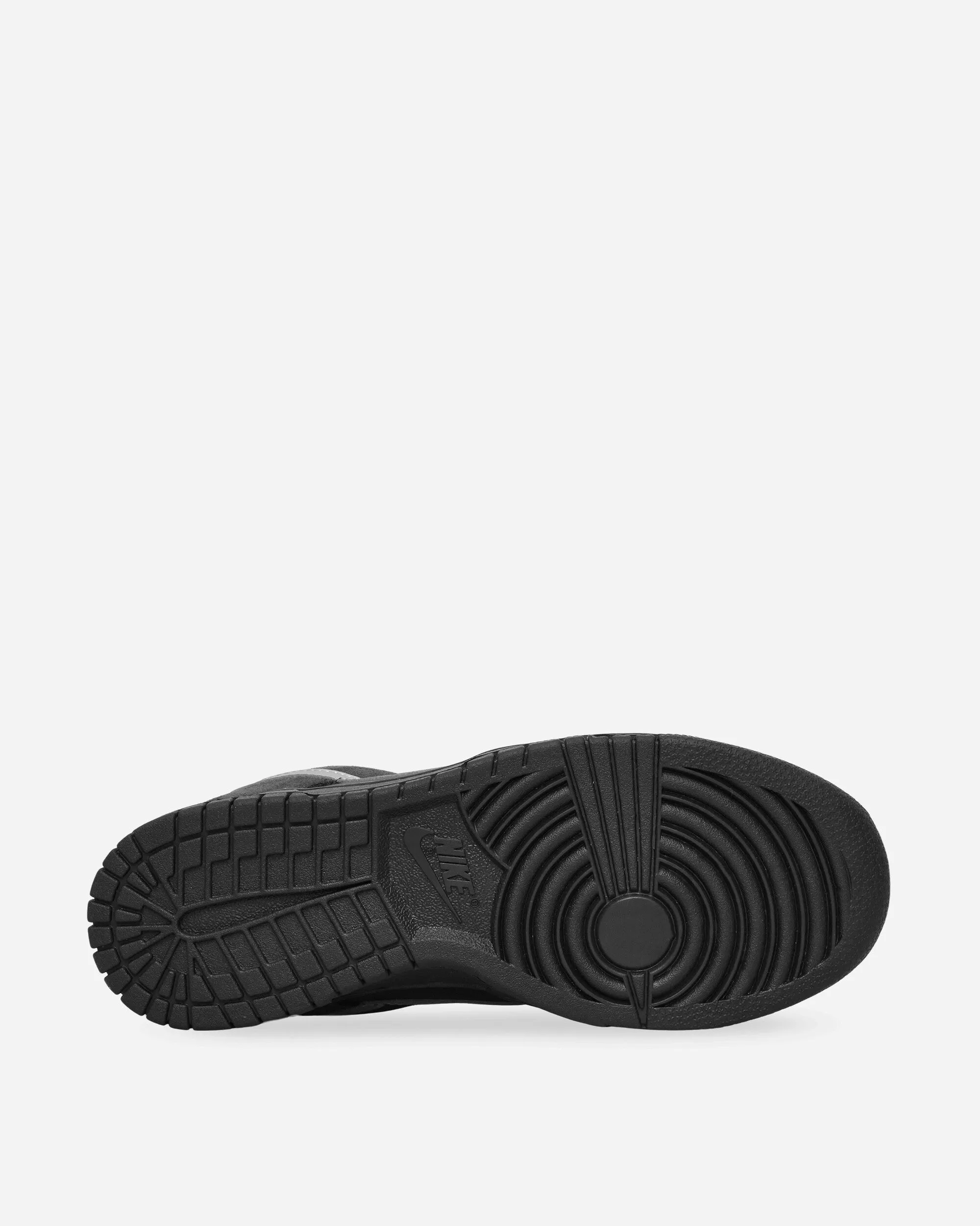 Women's Dunk Low Sneakers Black / Metallic Silver Hiking