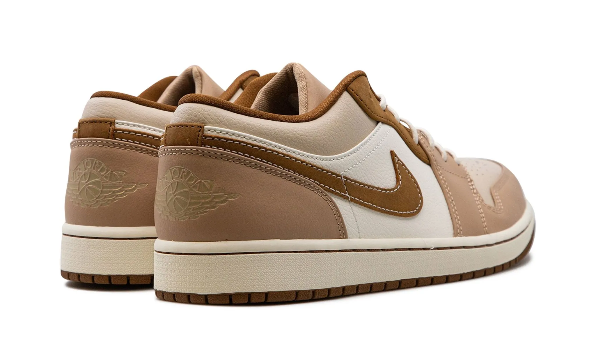 Mesh Street Run Air Jordan 1 Low SE 'Hemp Oatmeal'