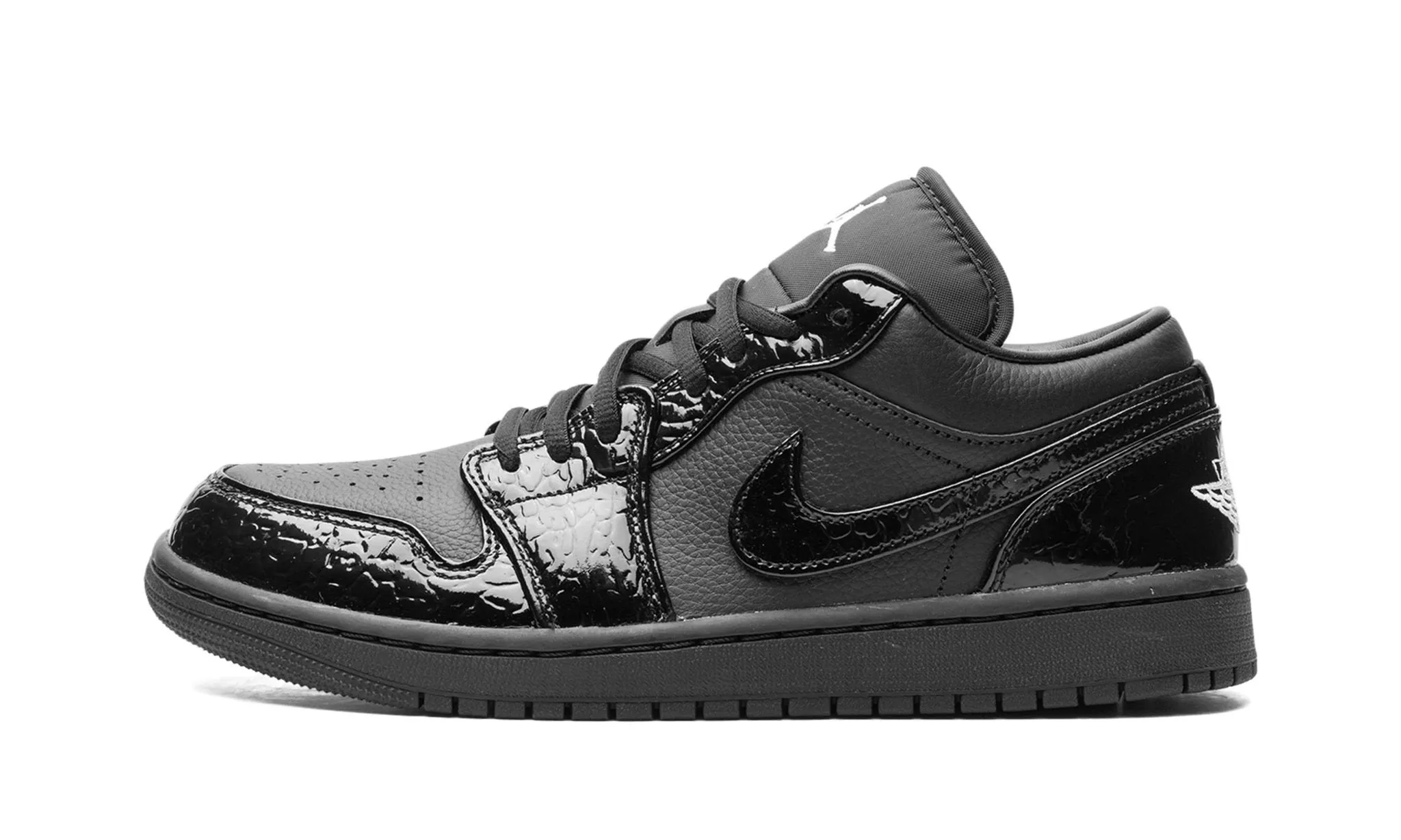 Wmns Air Jordan 1 Low SE 'Black Croc' Buckle Fit Fire Red