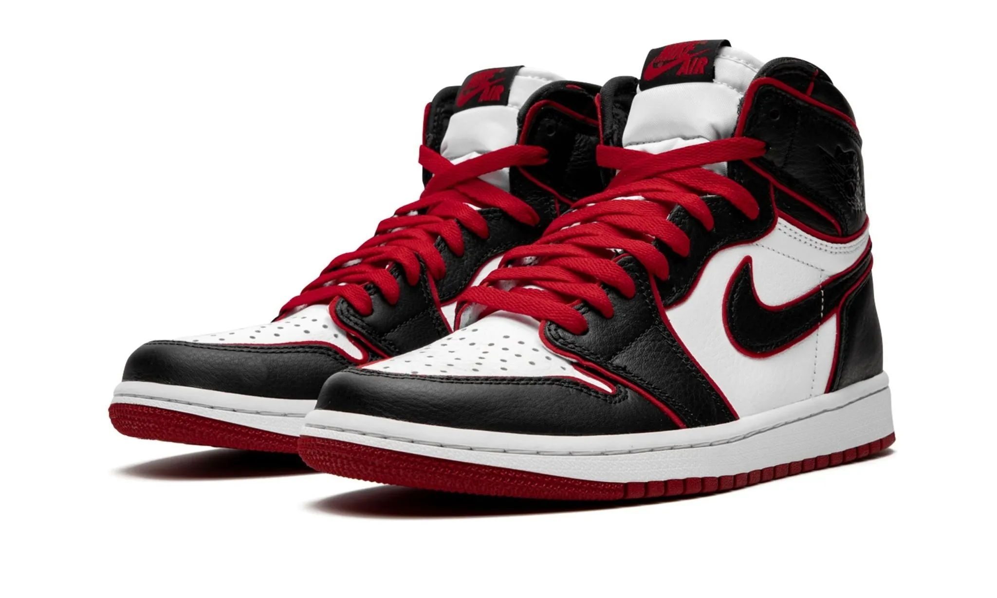 Air Jordan 1 High OG Bloodline Meant To Fly Urban Vibes