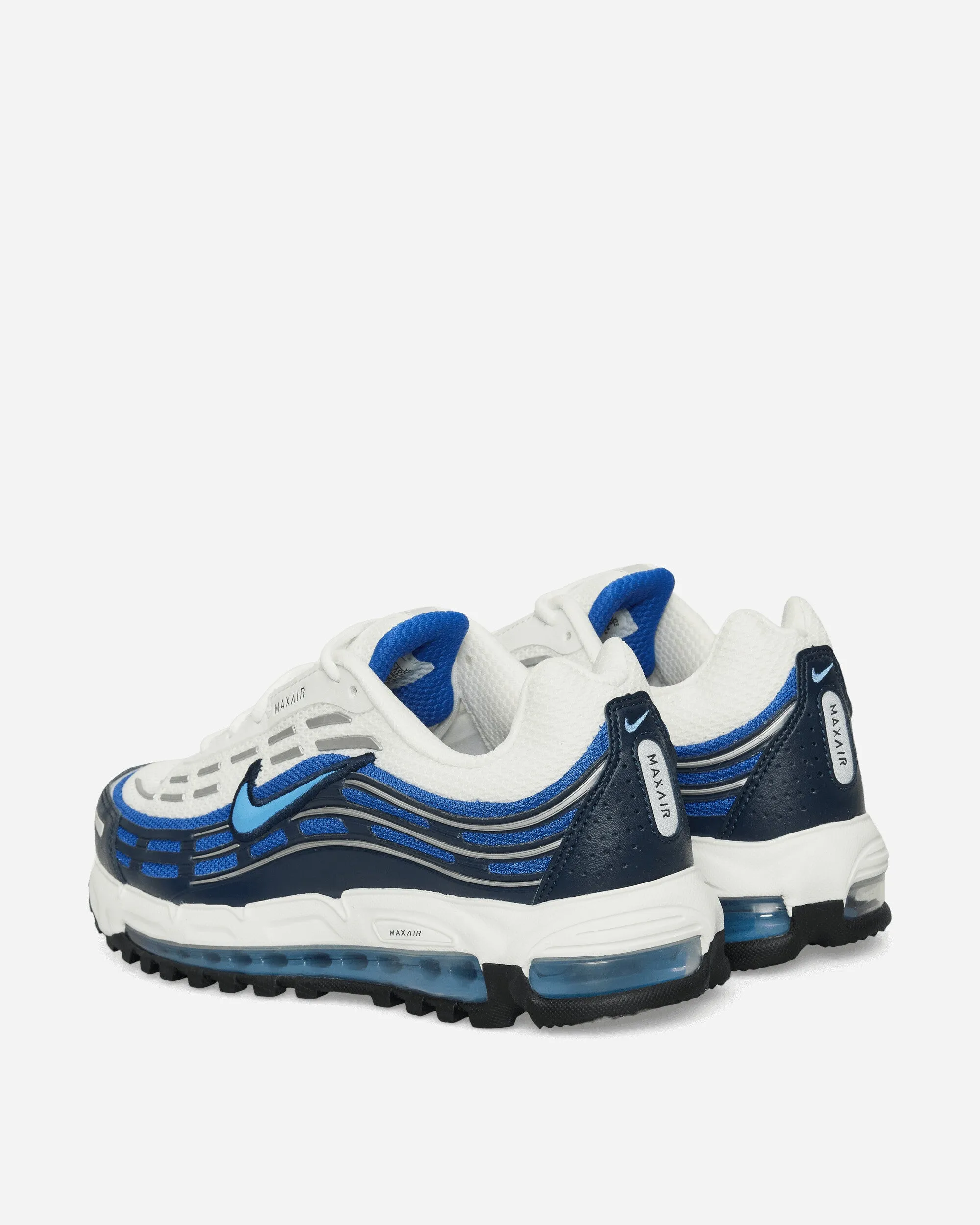 Air Max TL 2.5 Sneakers Summit White / Obsidian Short Trip Street Mood