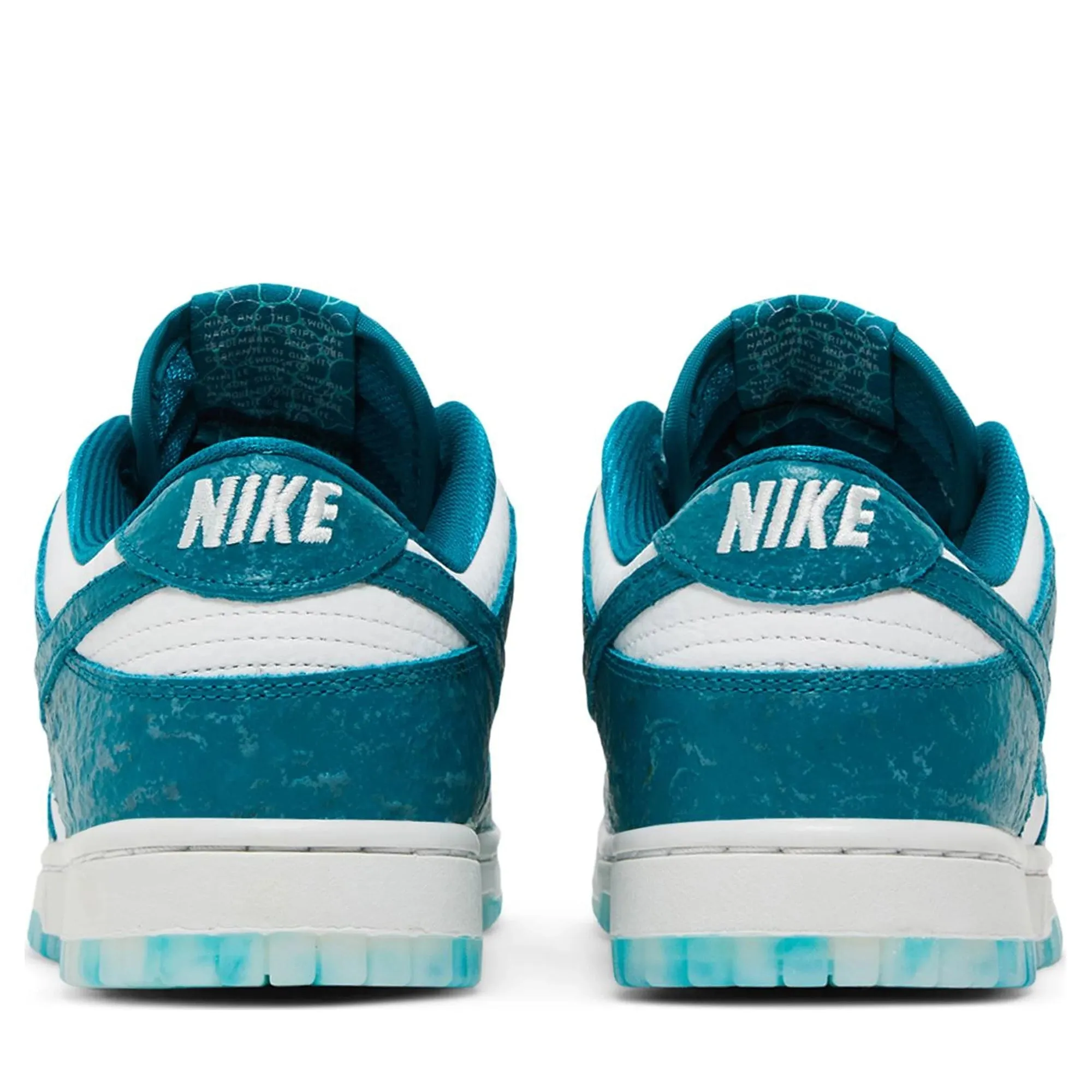 Nike Dunk Low Ocean (W) Throw Step Punch Hike