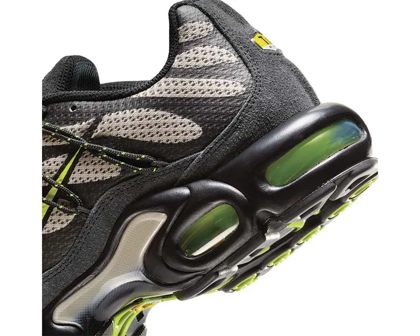Nike Air Max Plus Utility Metal Pop All Day Comfort