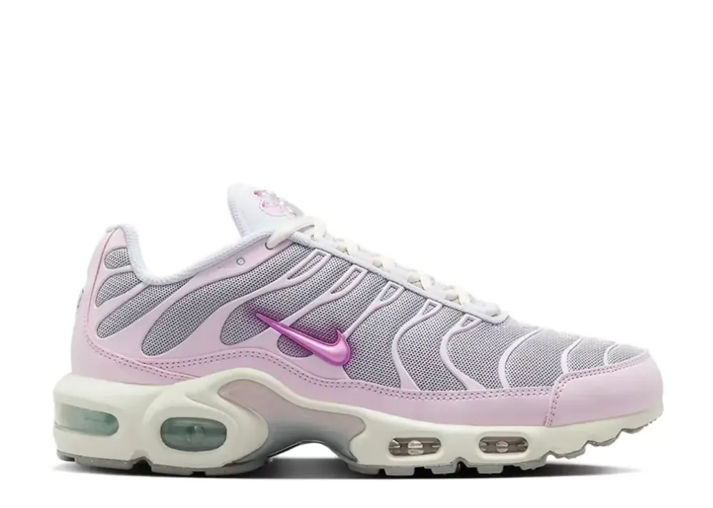durable soles Nike Air Max Plus Paw Print Pink Foam