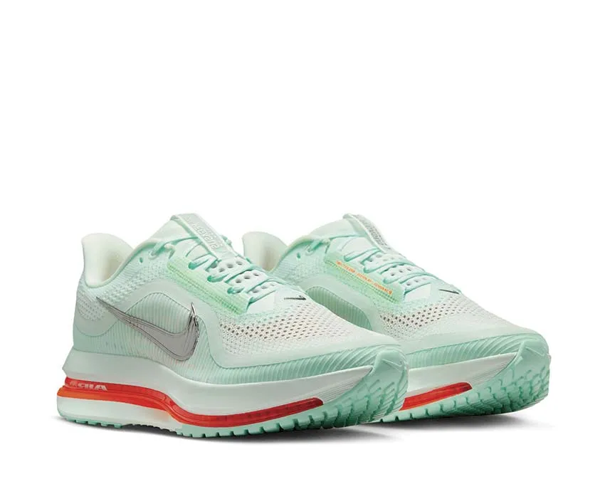 Max Air Nike Pegasus Premium "Barely Green"