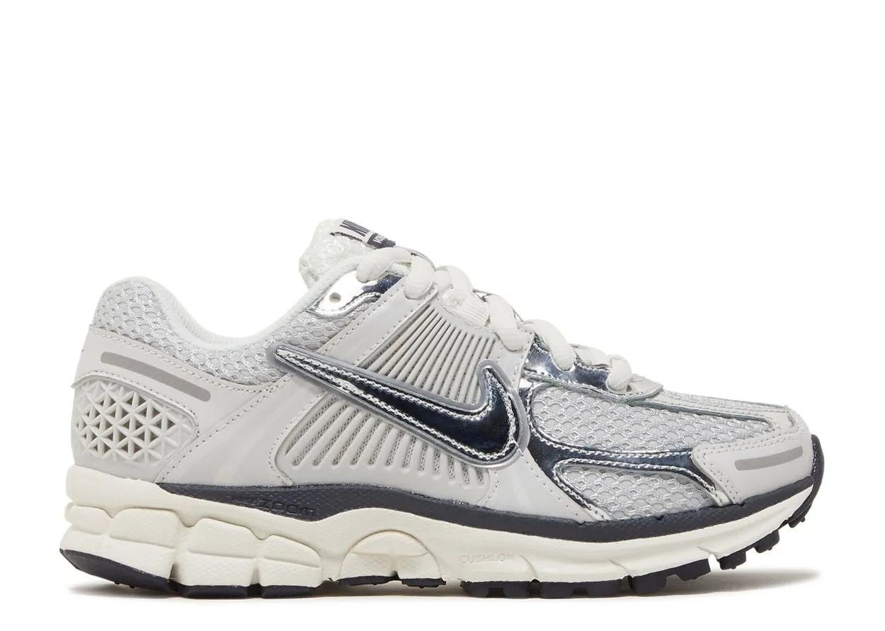 multi - density sole shoes PU foam Nike Zoom Vomero 5 Photon Dust