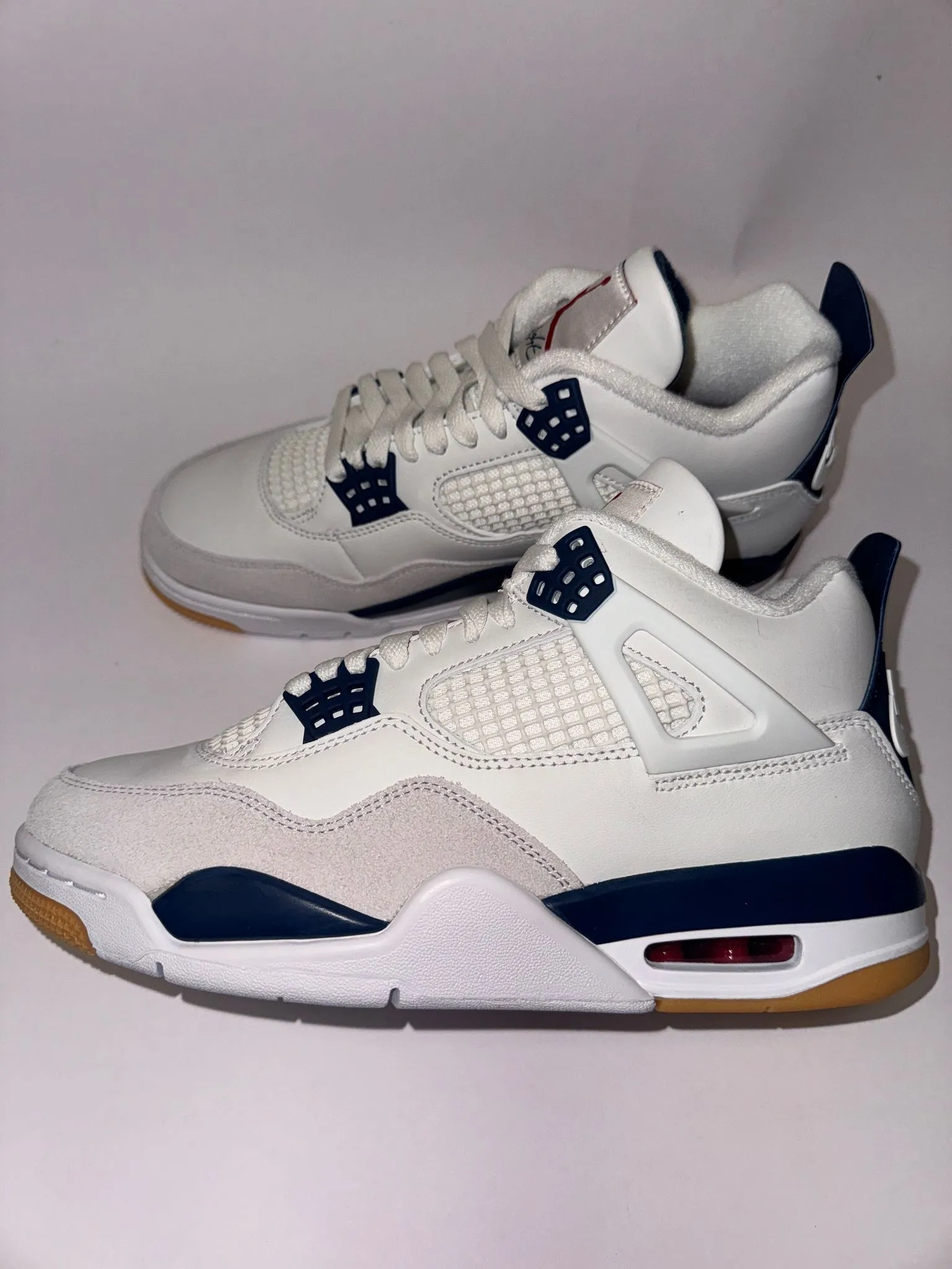 Jordan 4 Retro SB "Navy" Flexible Use Easy Pairing
