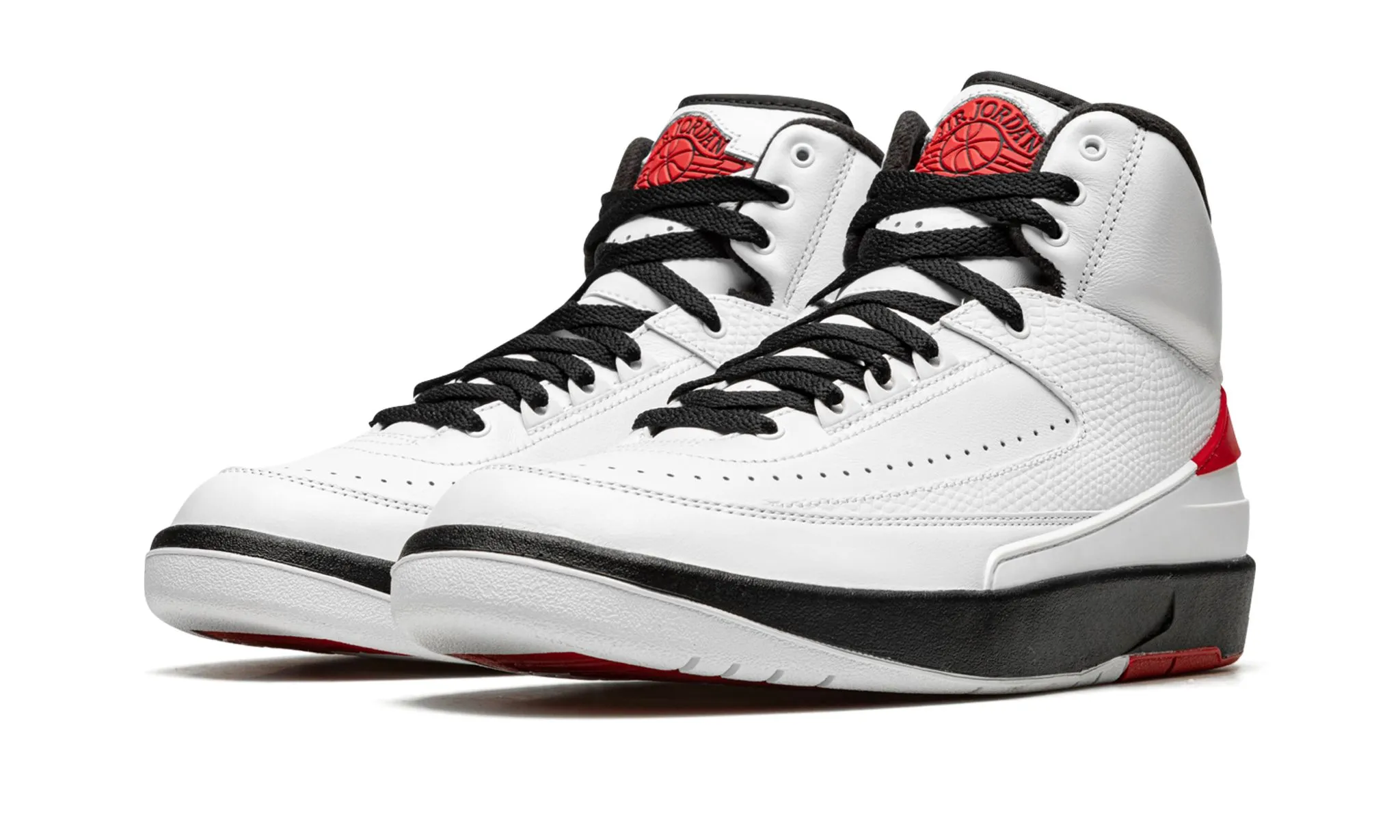 Air Jordan 2 Retro WhiteVarsity RedBlack Ventilation holes