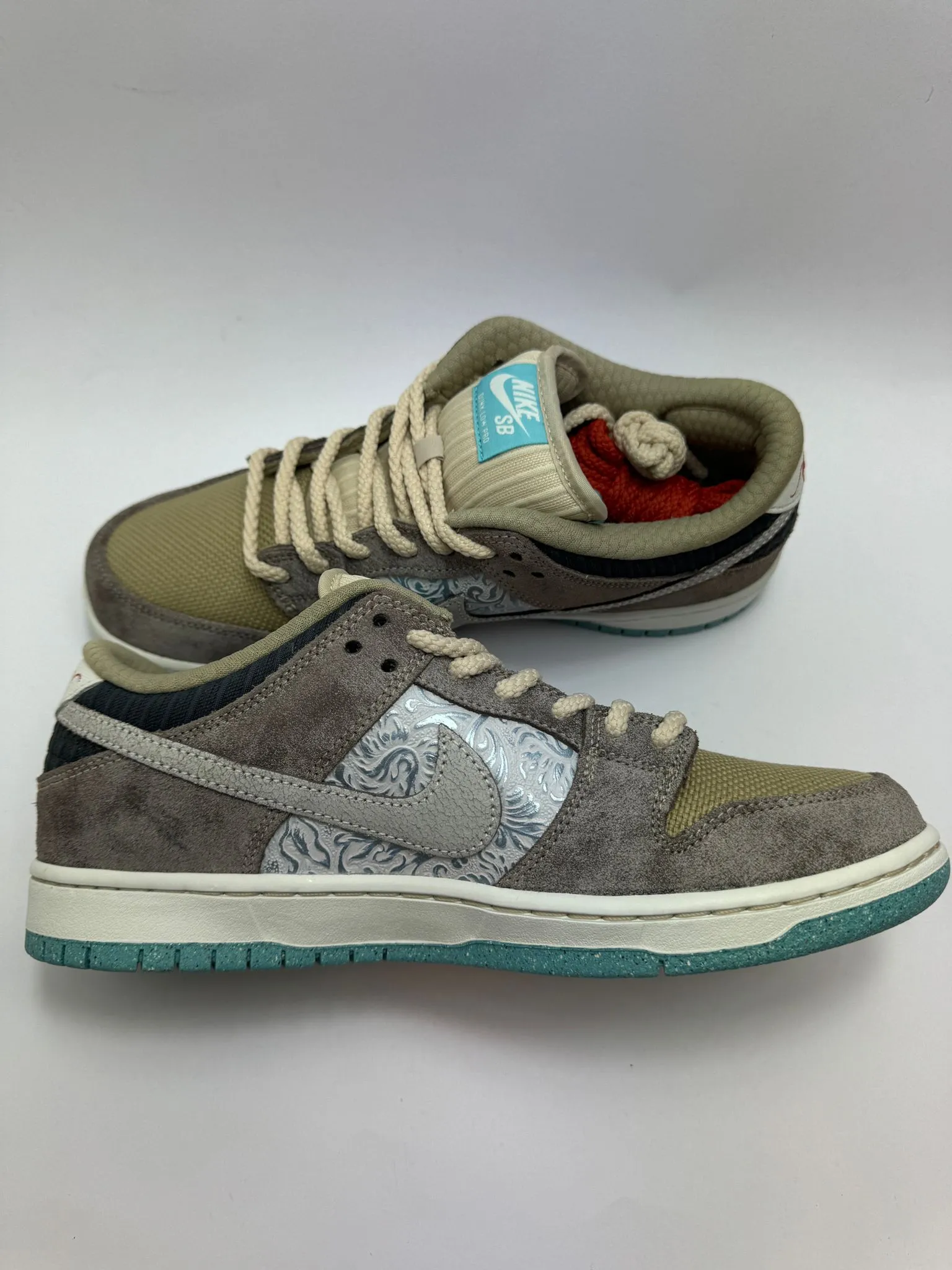 Nike SB Dunk Low "Big Money Savings" Game Day