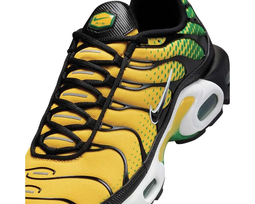 Nike Air Max Plus "Varsity Maize" Relaxed Style