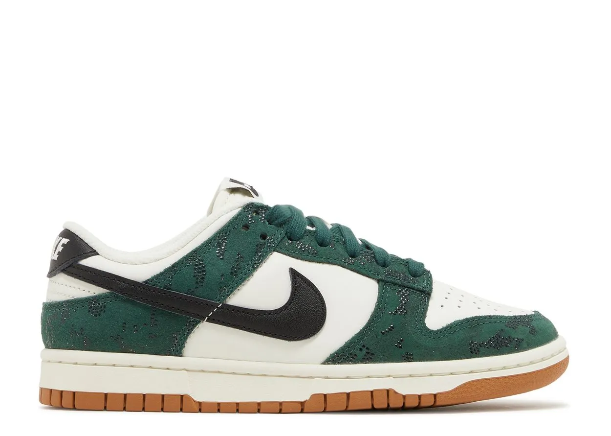 Nike Dunk Low Green Snake Turn Hike